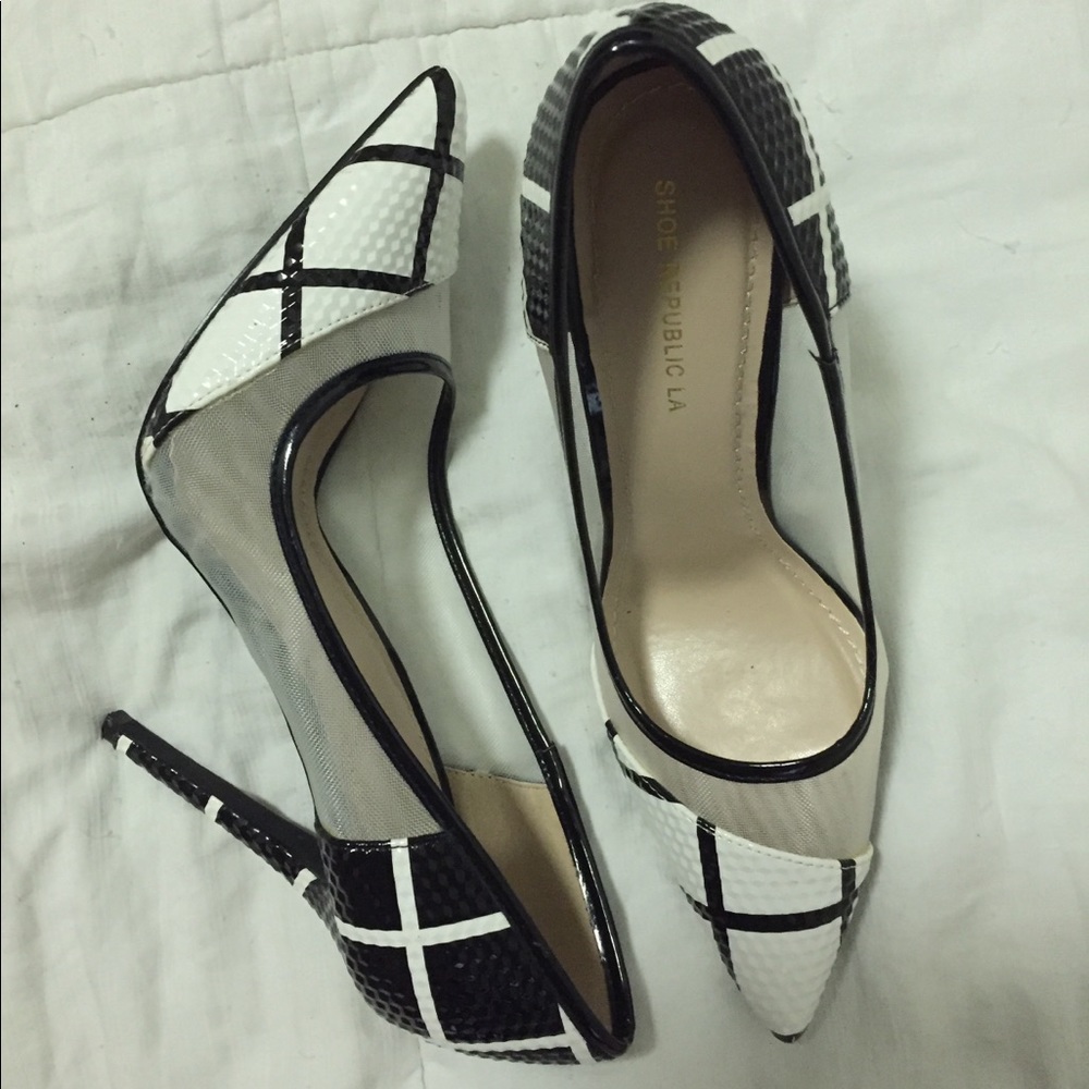 Black and White Stiletto Pumps size 10